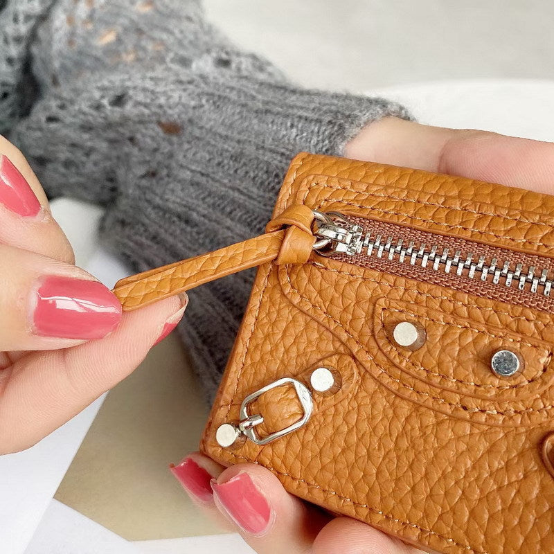 Compact Cowhide Trifold Wallet with Zipper Coin Pocket detail image 6