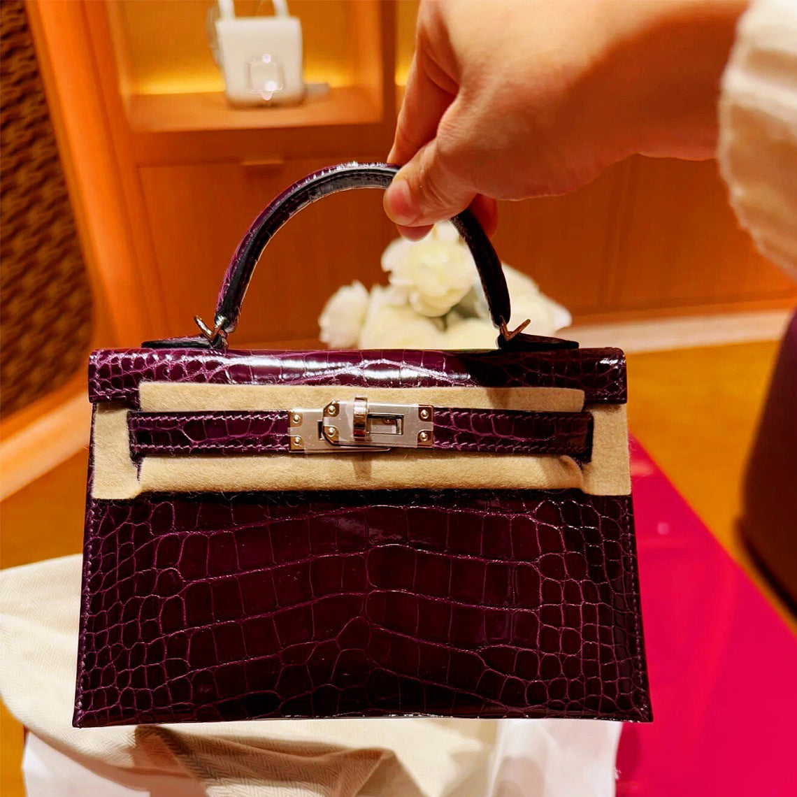 Crocodile Embossed Top Grain Leather Handbag with Silver Hardware detail image 6
