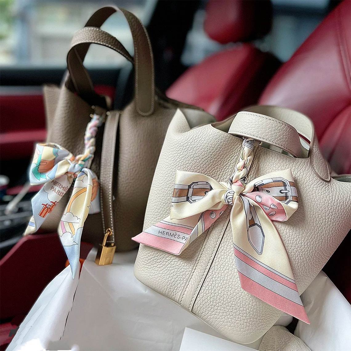 Top Grain Leather Bucket Bag with Lock Design - Small, Multiple Colors & Hardware Options detail image 6