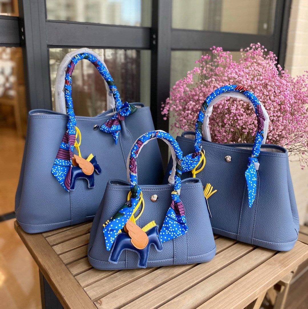Top Grain Leather Tote Bag with Removable Canvas Strap detail image 18