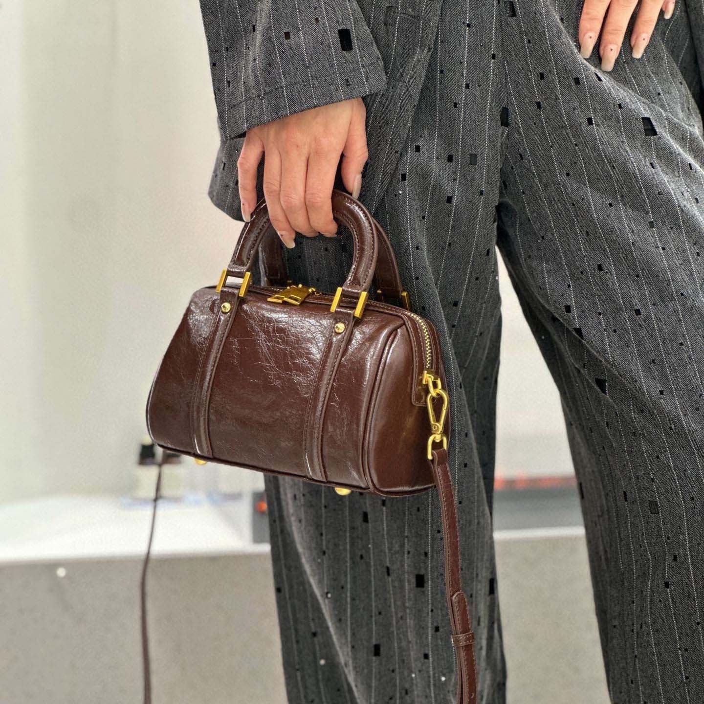 Retro Leather Boston Barrel Bag | Compact & Chic detail image 6
