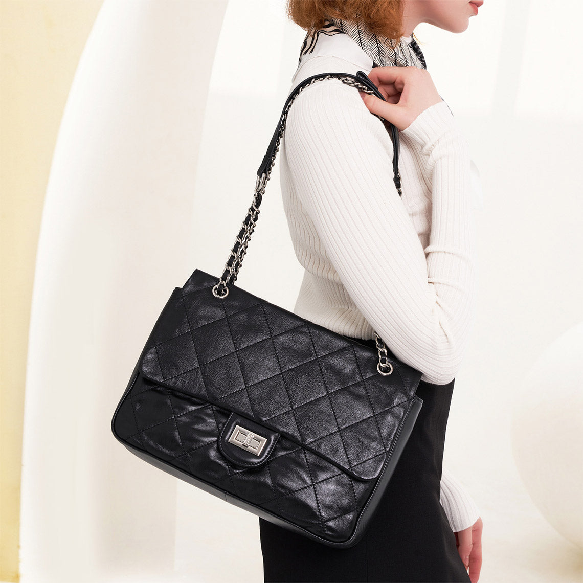 Top Grain Leather Quilted Chain Bag – Small and Large detail image 11