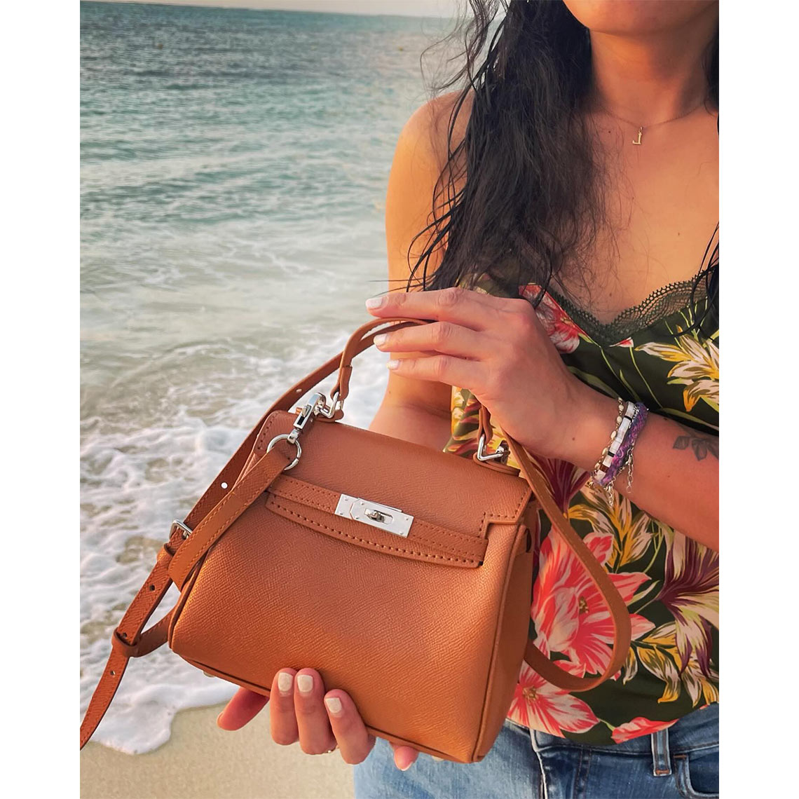 Handsew Leather Bag DIY Kit – Pre-Cut Cowhide Panels, Saddle Stitch, Silver Hardware detail image 2