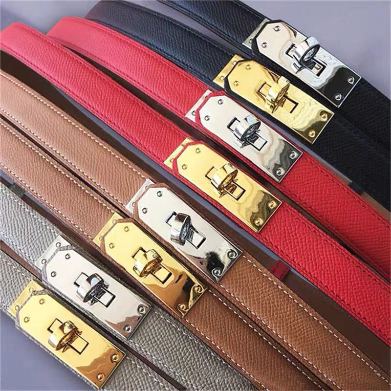 Top Handle Bag Belt in Fine Embossed Grain Leather with Golden Hardware detail image 7