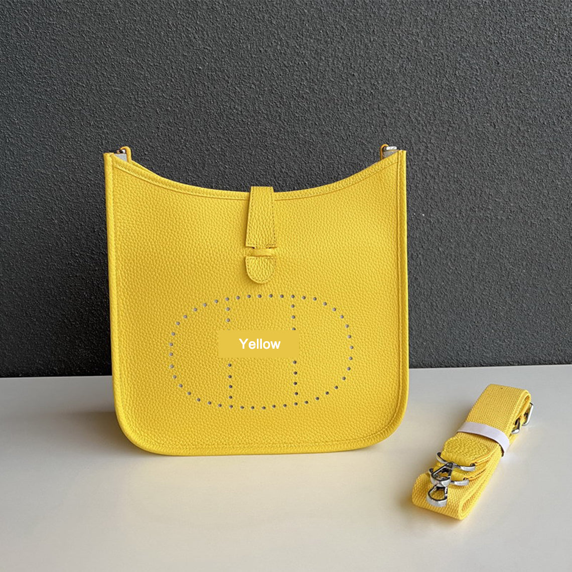 Top Grain Leather Crossbody Bag 25cm - Medium detail image 5