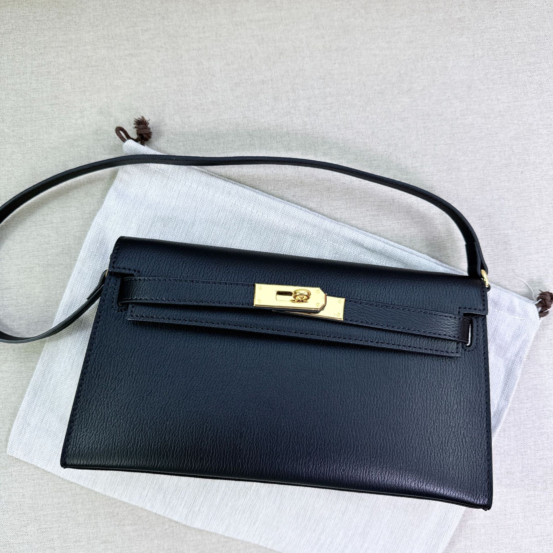 Elan Top Handle Hobo Bag with Detachable Shoulder Strap detail image 4