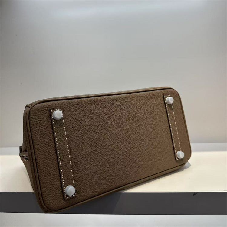 Rock Top Handle Bag in Top Grain Leather – Unisex, 25cm & 30cm detail image 9