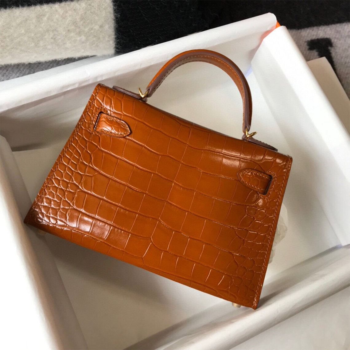 Croc Embossed Leather Mini Top Handle Bag with Detachable Strap detail image 4