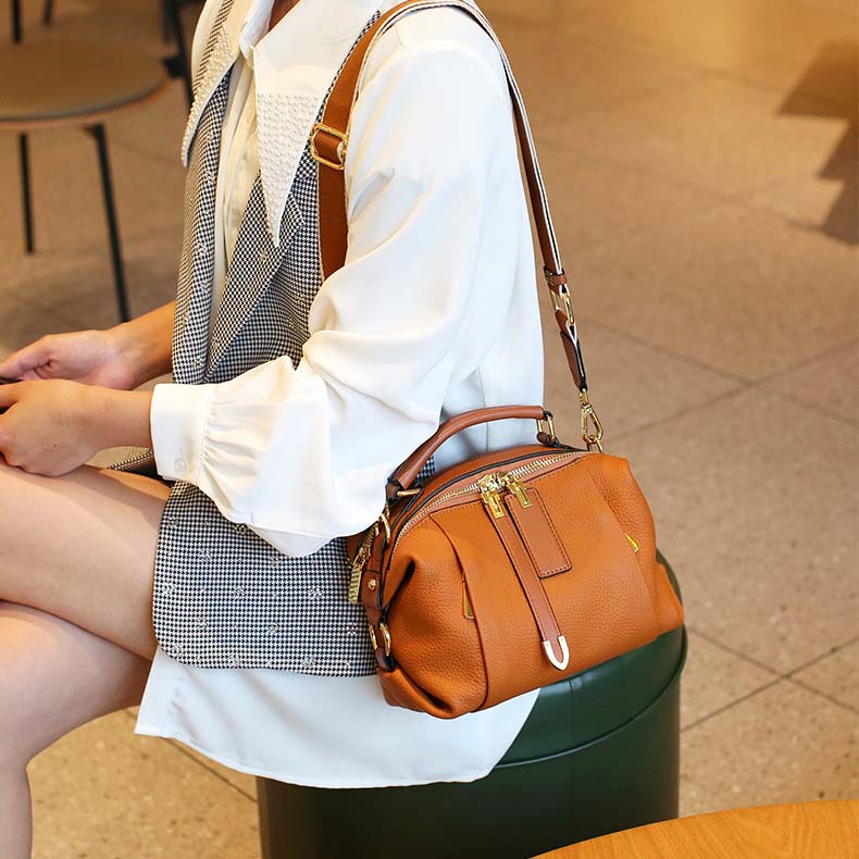 Pebbled Grain Leather Boston Bag | Cowhide Crossbody Satchel detail image 18