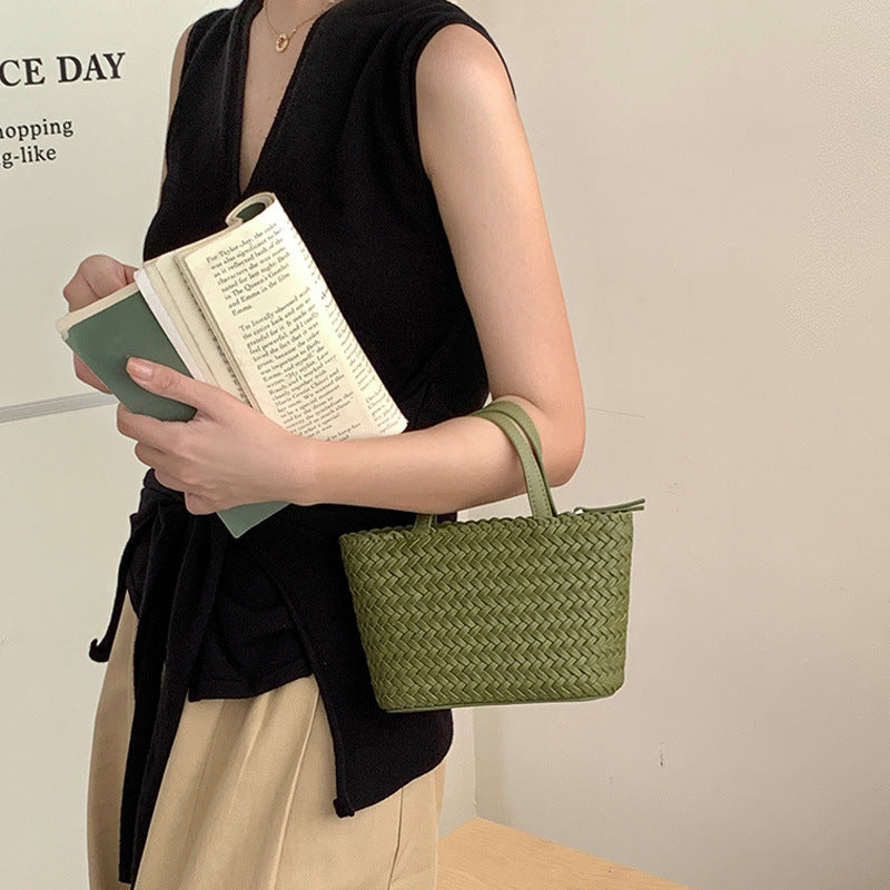 Hand-Woven Cowhide Tote Bag with Crossbody Strap in Five Colors detail image 5