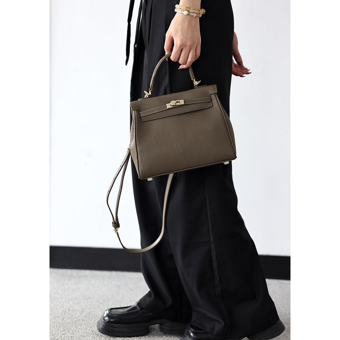 Top Handle Leather Bag DIY Kit – Hand-Stitch Your Own Bag detail image 2