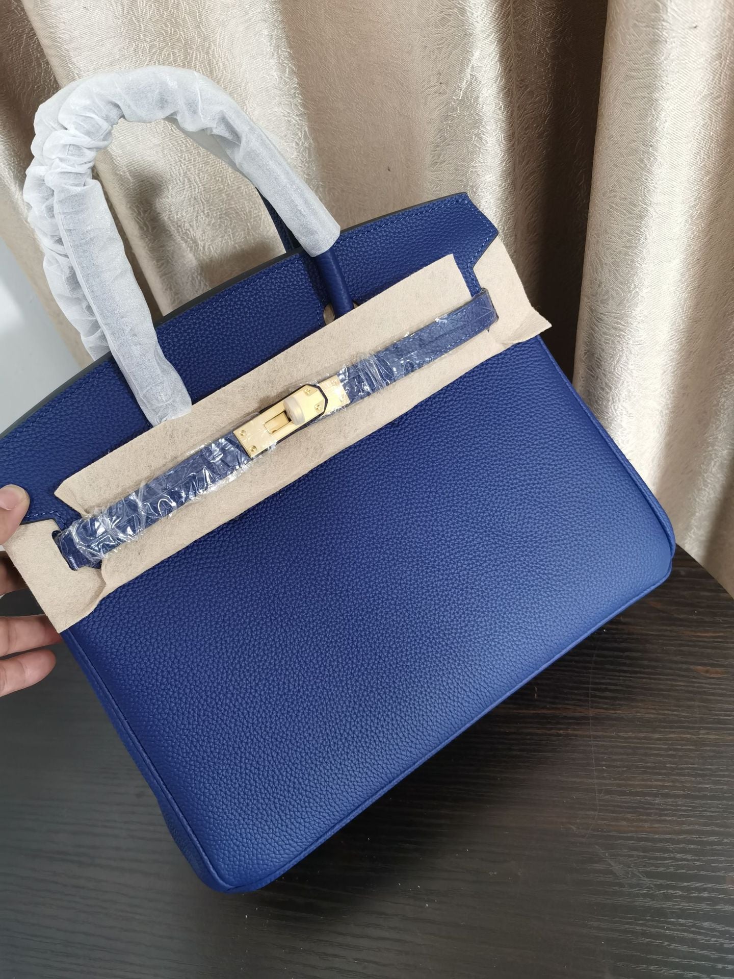 Top Grain Leather Top Handle Bag with Gold Hardware and Lock & Key detail image 9