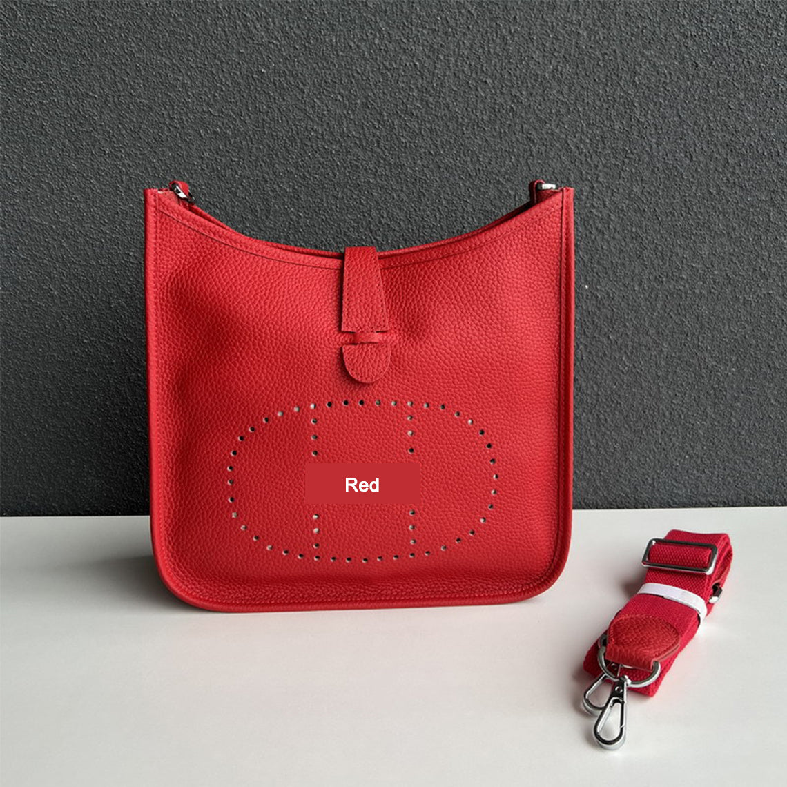 Top Grain Leather Crossbody Bag 25cm - Medium detail image 9