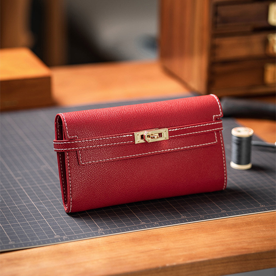 Top Handle Bag & Long Wallet DIY Leather Sewing Kit – Brown, Red, Grey detail image 14