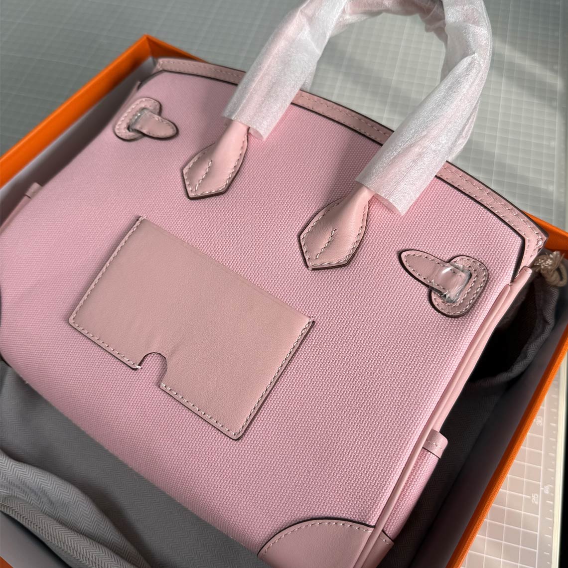 Cargo Top Handle Bag in Smooth Calfskin and Canvas - 25cm and 30cm detail image 14