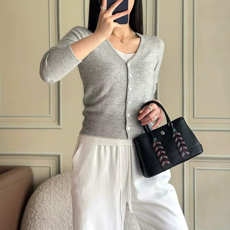 Neo Tote Handbag in Pebbled Grain Leather with Detachable Strap detail image 2