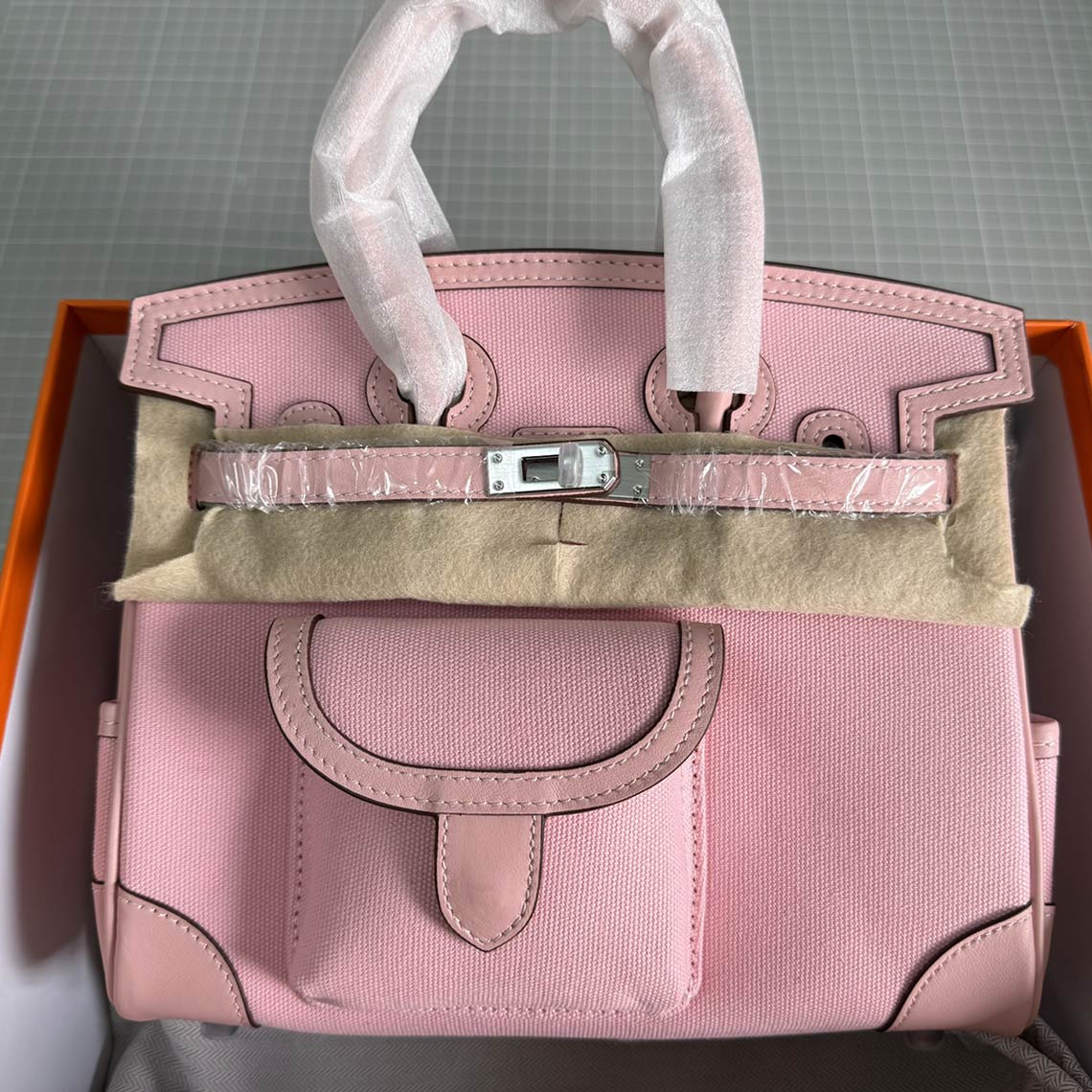 Cargo Top Handle Bag in Smooth Calfskin and Canvas - 25cm and 30cm detail image 13
