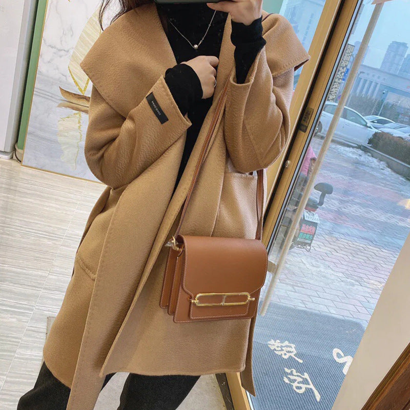 Pig Nose Bag Genuine Leather Small Satchel Bag Tofu Bag Golden Hardware detail image 3