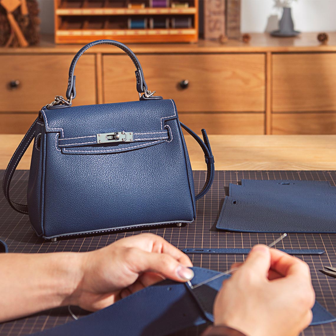 Handsew Leather Bag DIY Kit – Pre-Cut Cowhide Panels, Saddle Stitch, Silver Hardware detail image 1
