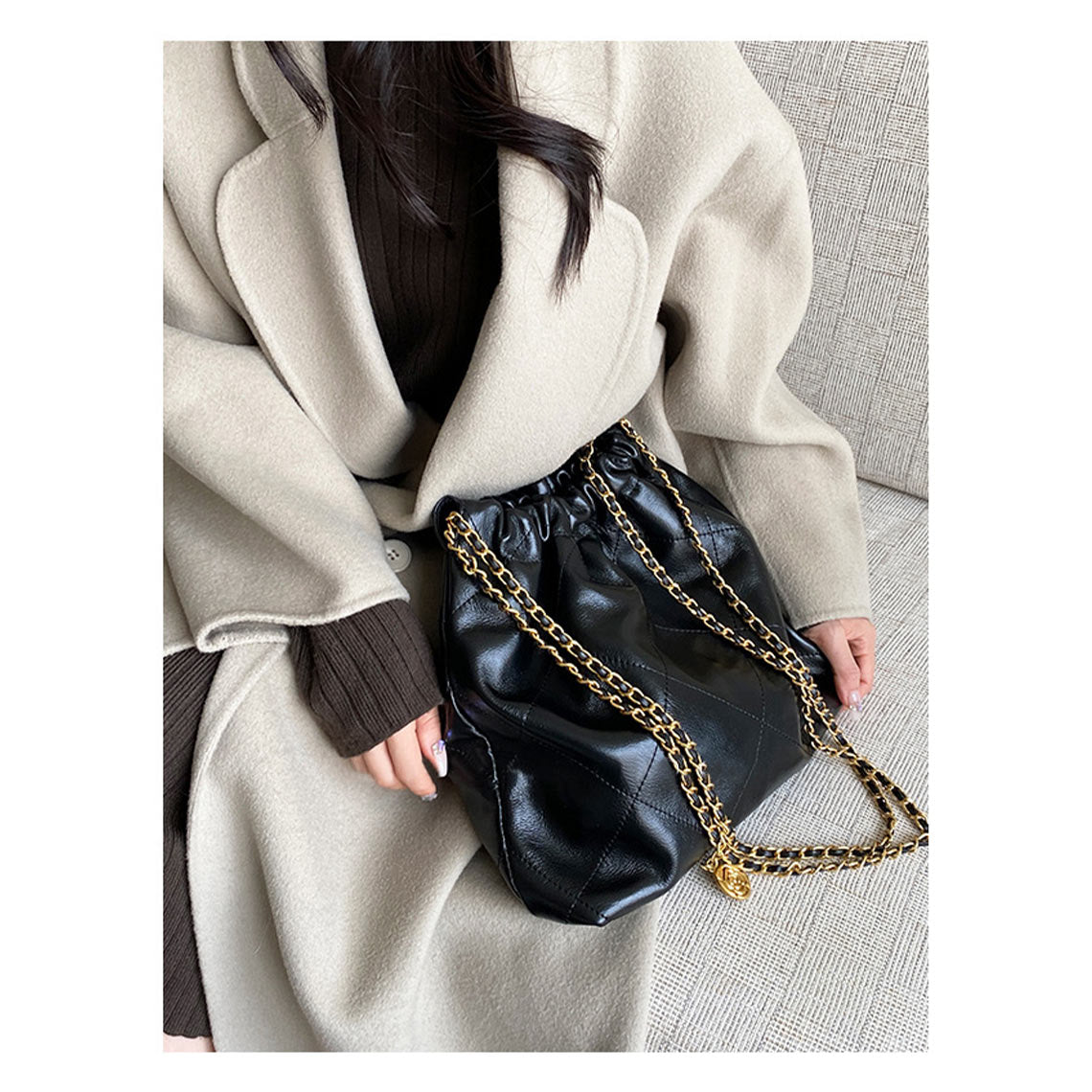 Top Grain Leather Slouchy Chain Bag – Black, White, Pink detail image 1