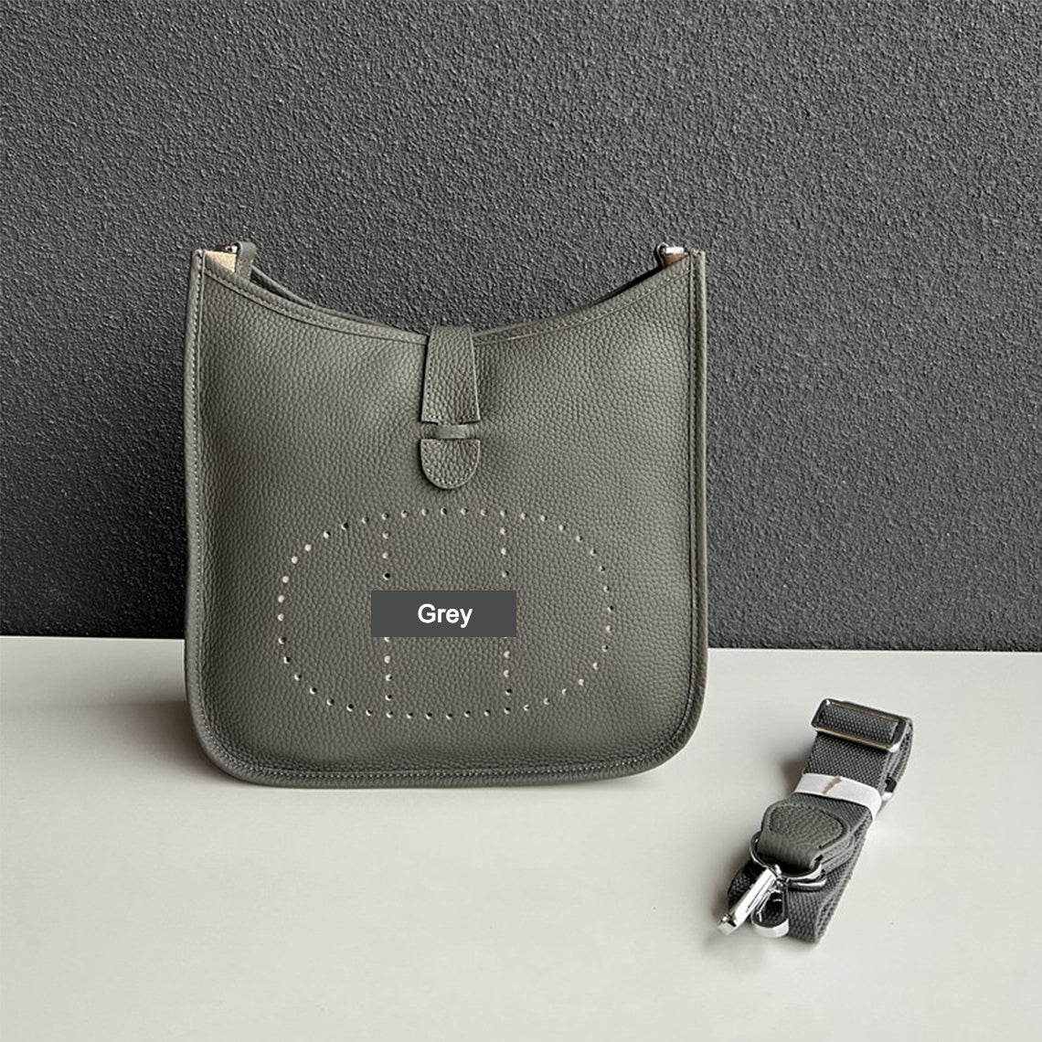 Top Grain Leather Crossbody Bag 25cm - Medium detail image 1