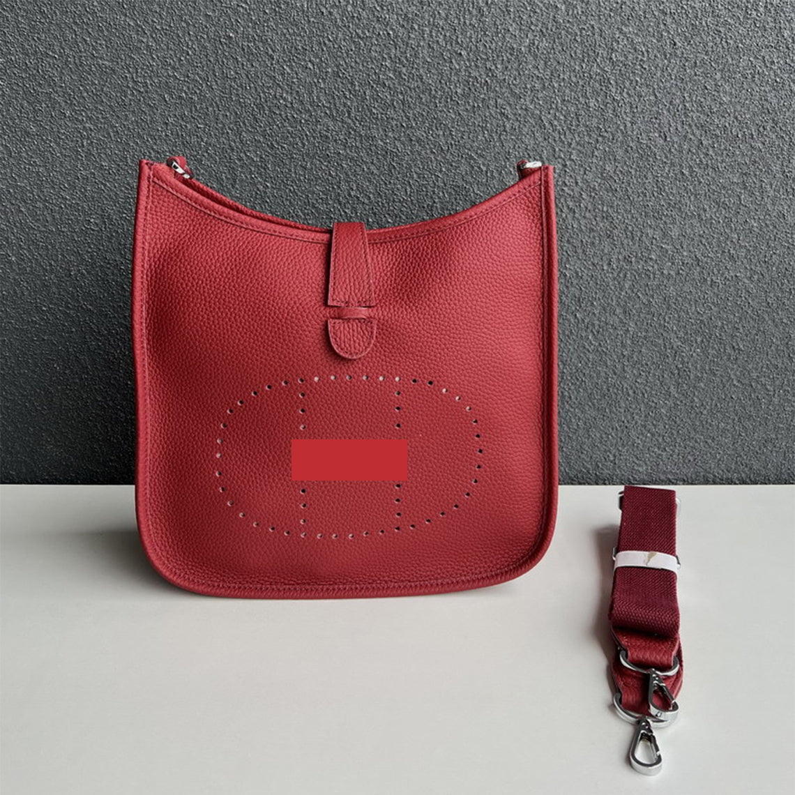 Top Grain Leather Crossbody Bag 25cm - Medium detail image 10