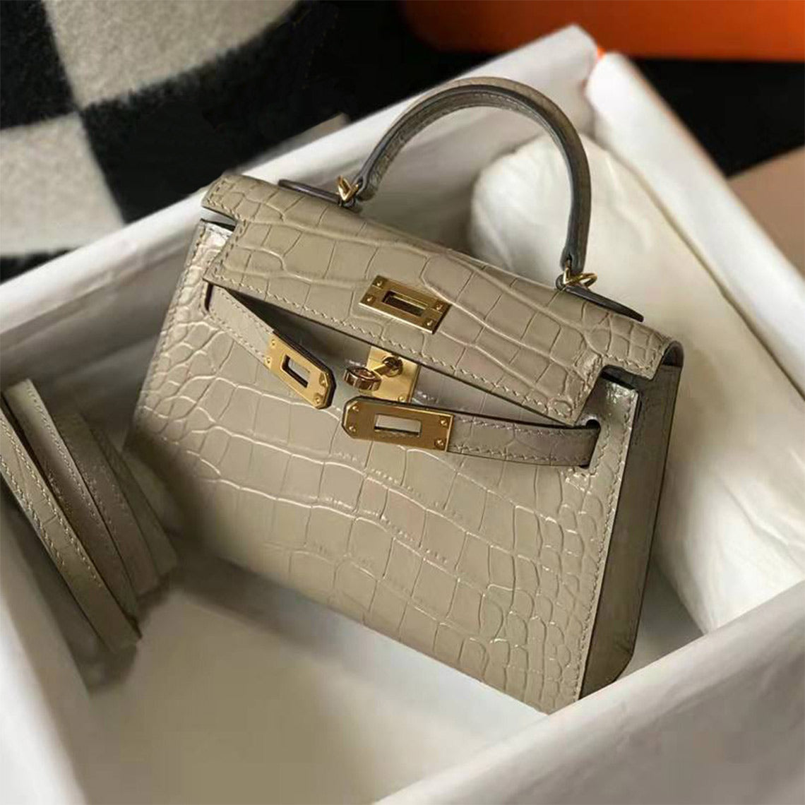 Croc Embossed Leather Mini Top Handle Bag with Detachable Strap detail image 16