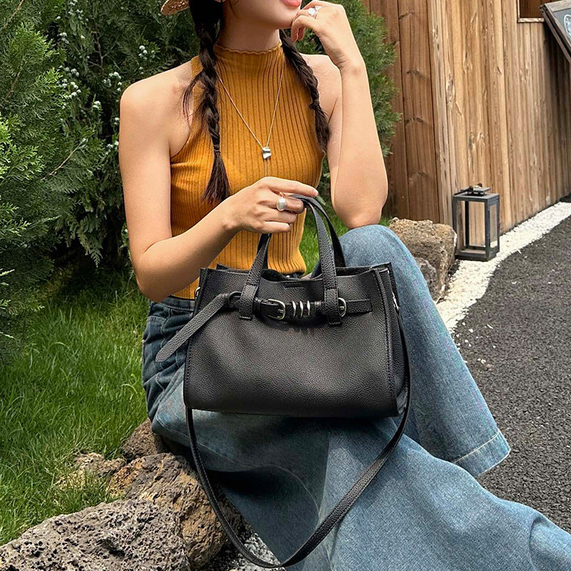 Pebbled Grain Leather Tote Bag with Crossbody Strap detail image 2
