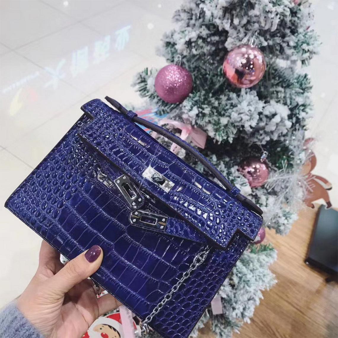 Top Grain Leather Top Handle Clutch Bag with Detachable Chain detail image 14