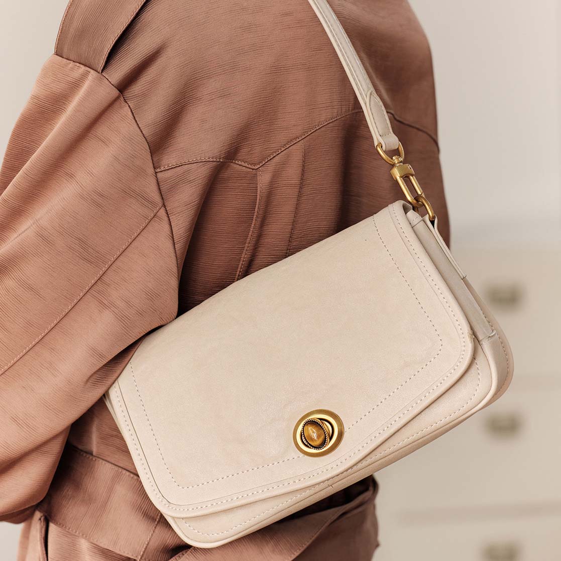 French Underarm Leather Bag Premium Square Handbag – Off-White, Dark Brown, Deep Black detail image 2